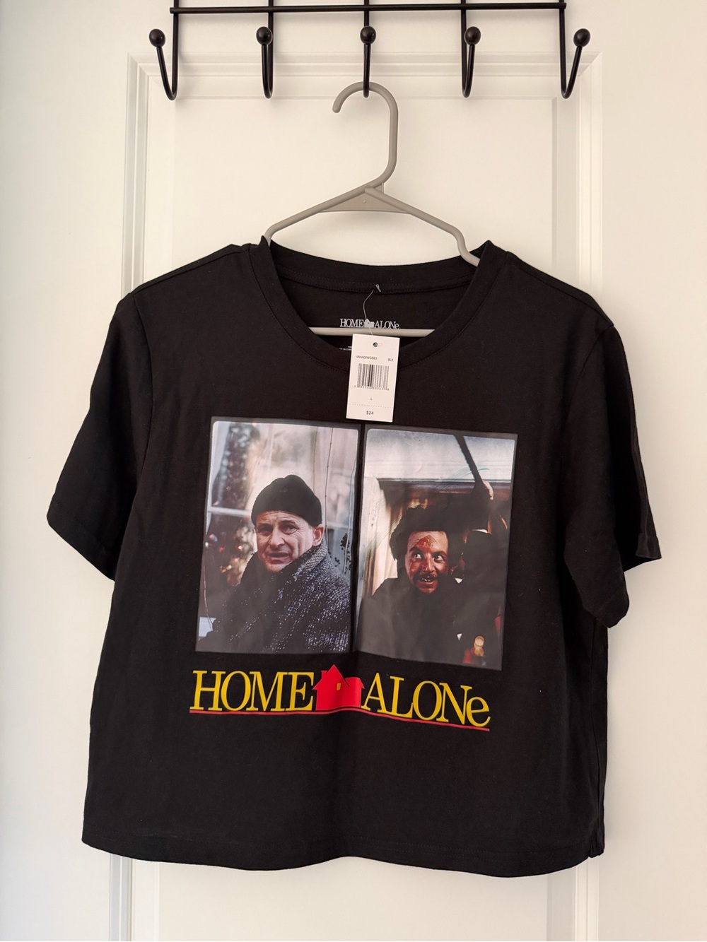 Brand NEW Home Alone cropped T shirt Large